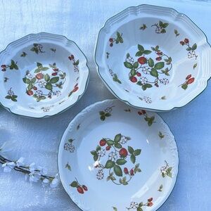 Vintage set of 3 Hankookk Bowls made in Korea